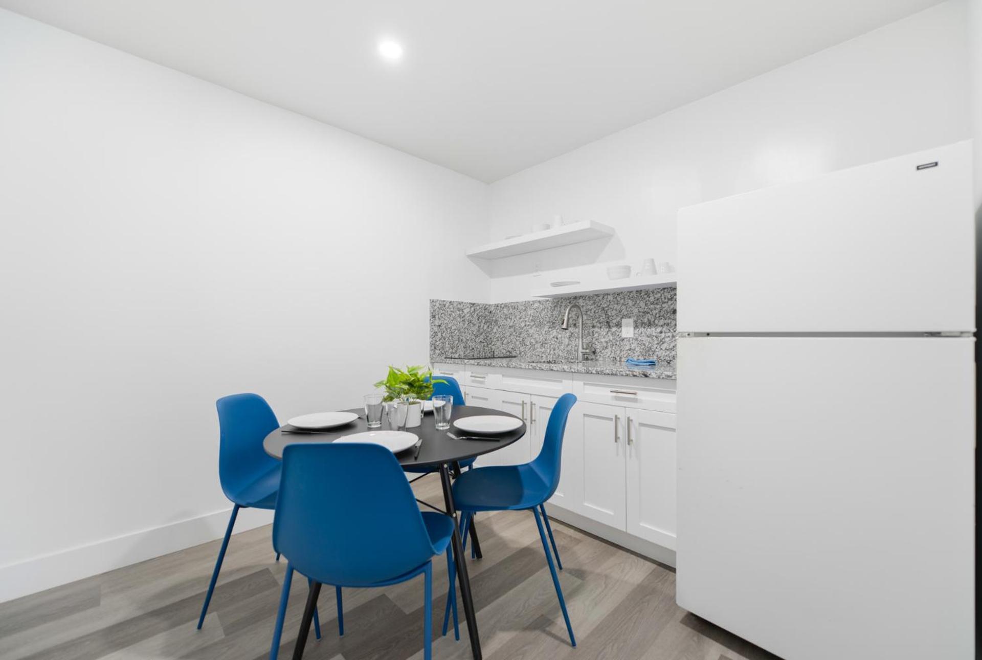 Radiant Unit With Parking And Pool - M26 Apartment Hollywood Luaran gambar